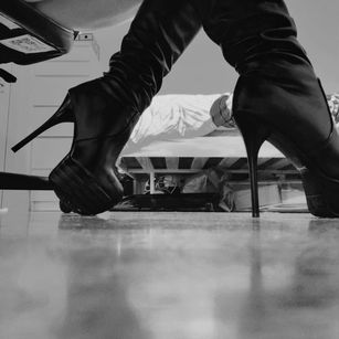 Model - MistressMonique dominatrix