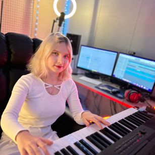 Model - EvangelinaRay teen