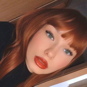 Model - Angie Rose blowjobs