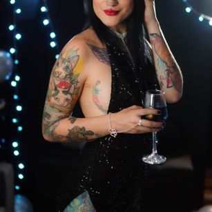 Model - Bellannie slave