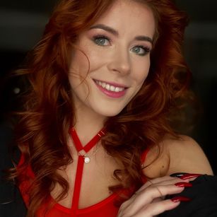 Model - Luna Rishi roleplay