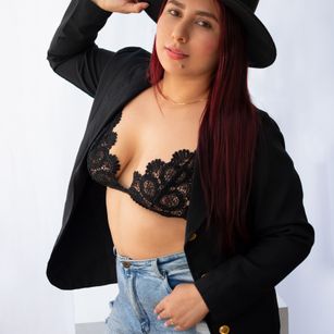 Model - paulina castro bigass