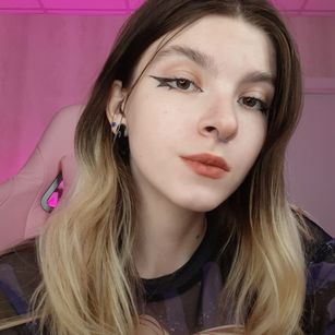 Model - Mia_Chi feet