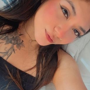 Model - IvonneQueen toys