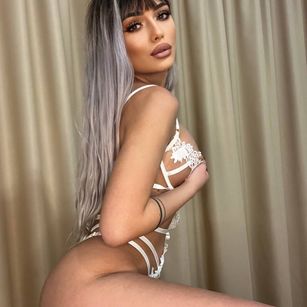 Model - Leslie Shay anal