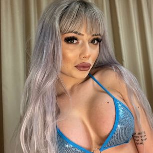 Model - Leslie Shay dirty