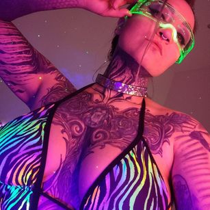 Model - SindelDark joi