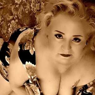 Model - Mistress Claire chastity