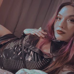 Model - Nikita Foxxx Bimbo