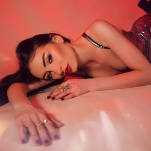 Model - AvaEmine feet