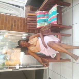 Model - Ebony Goddesss deepthroat