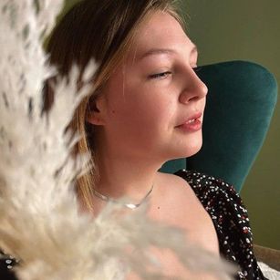 Model - Betty_Farmer bigtits