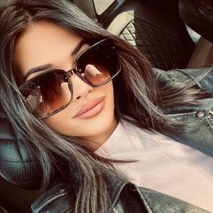 Model - MoonCat lingerie