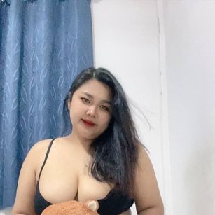 Model - Maya masturbate