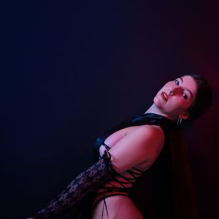 Model - Sophia.miller young