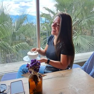 Model - Luisa delgada