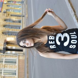 Model - AliceeeSweet squirt