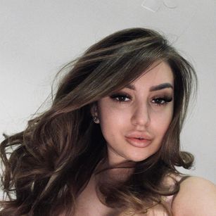 Model - AnnaSage bigtits