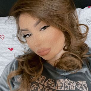 Model - AnnaSage bigass