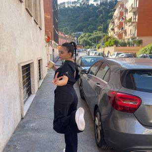 Model - AnnaSage cuckold