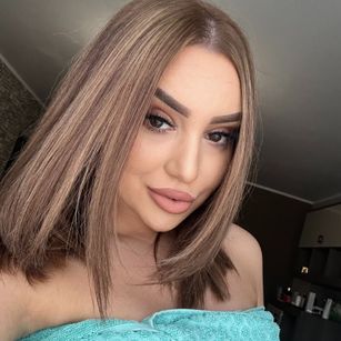 Model - AnnaSage teen