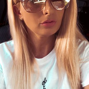 Model - Arabella dirty