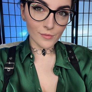 Model - RubyRousson bigboobs