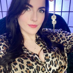 Model - RubyRousson femdom