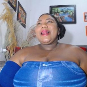 Model - anna deptroah