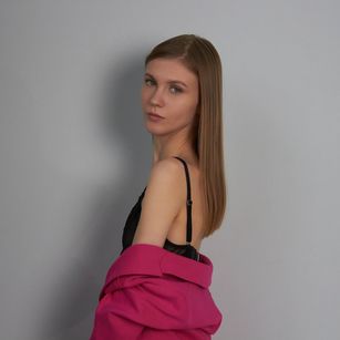 Model - PhoebeNathan costumes