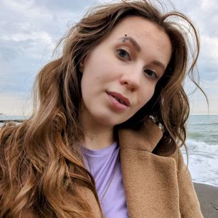 Model - Allison shaved