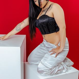 Model - IvonneQueen feet