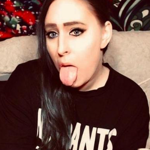 Model - NikkiBanxx mature