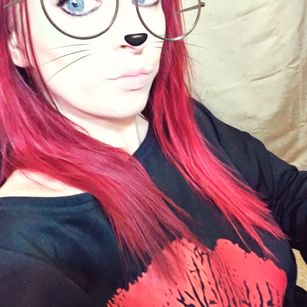 Model - NikkiBanxx sexy