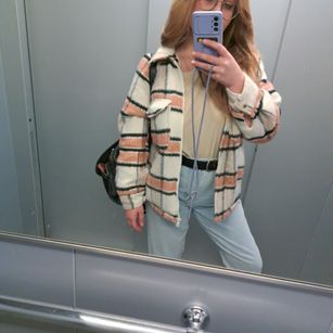 Model - Allison curvy