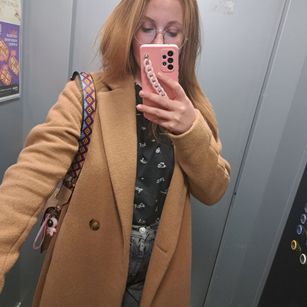 Model - Allison piercing