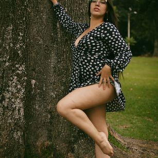 Model - Olivia Falcon joi