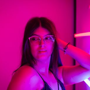 Model - Olivia Falcon blowjob