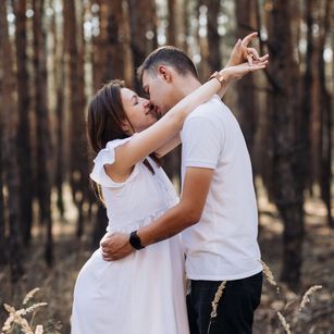 Model - Roberto and Linda ass