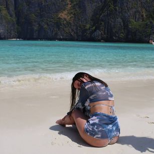 Model - Jessiexxi bigass