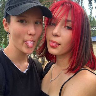 Model - Annettaa honey