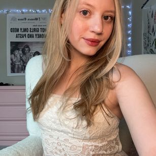 Model - Lili Turner sph