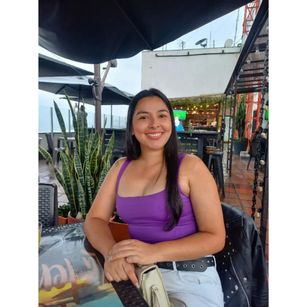 Model - Iris Moira sexy