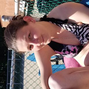 Model - Squirtenbabe blowjob