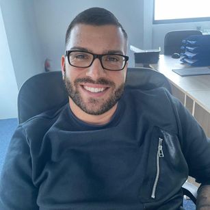 Model - Rocky Nastratin feet