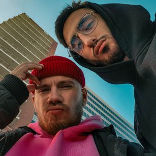 Model - Mikiien Guys