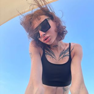 Model - Molly stockings