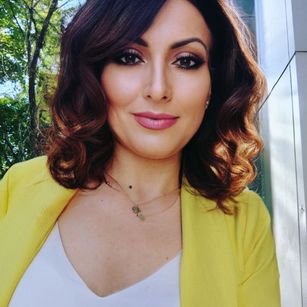 Model - LisaCroft joi