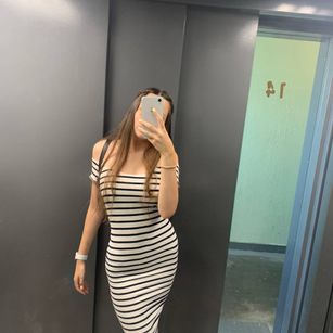 Model - LovelyNikol sexy