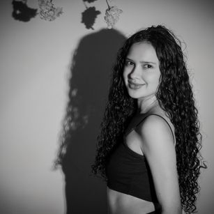 Model - Alaska Blue blowjob